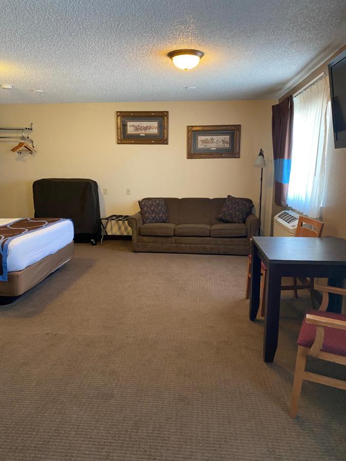 Super 8 By Wyndham Ogallala Exterior photo